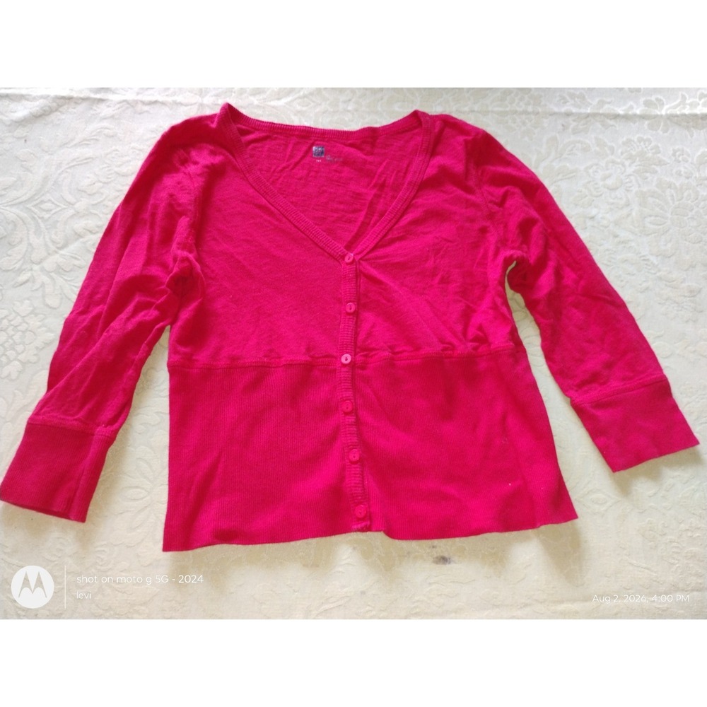GAP Women XS Red V-neck Button up Cardigan Sweater Empire Waist 3/4 Sleeve
